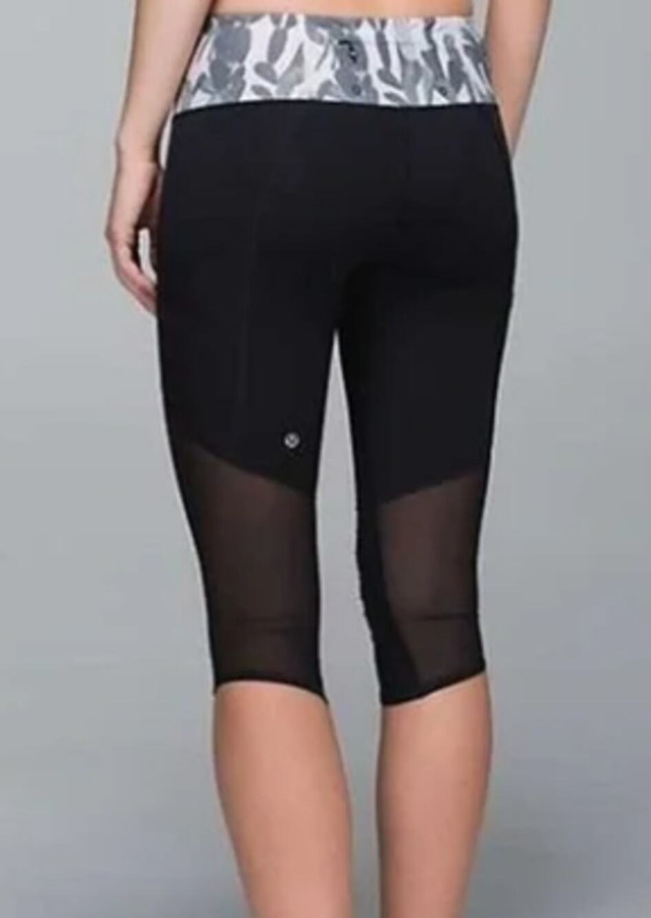 Lululemon water Sea-me run prickly pear cactus black crop leggings size 2 mesh